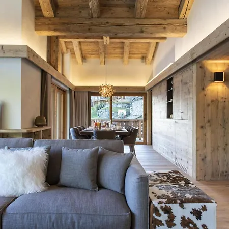 Snowy Escape: Chalet Nestled In Appartement